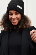 Beanie Rosana | Black